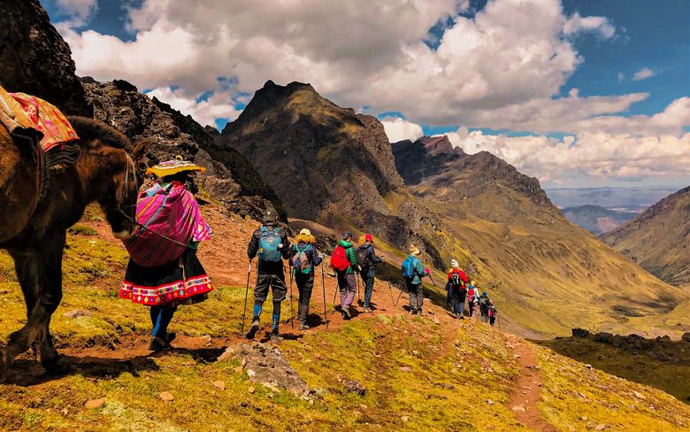 peru lares